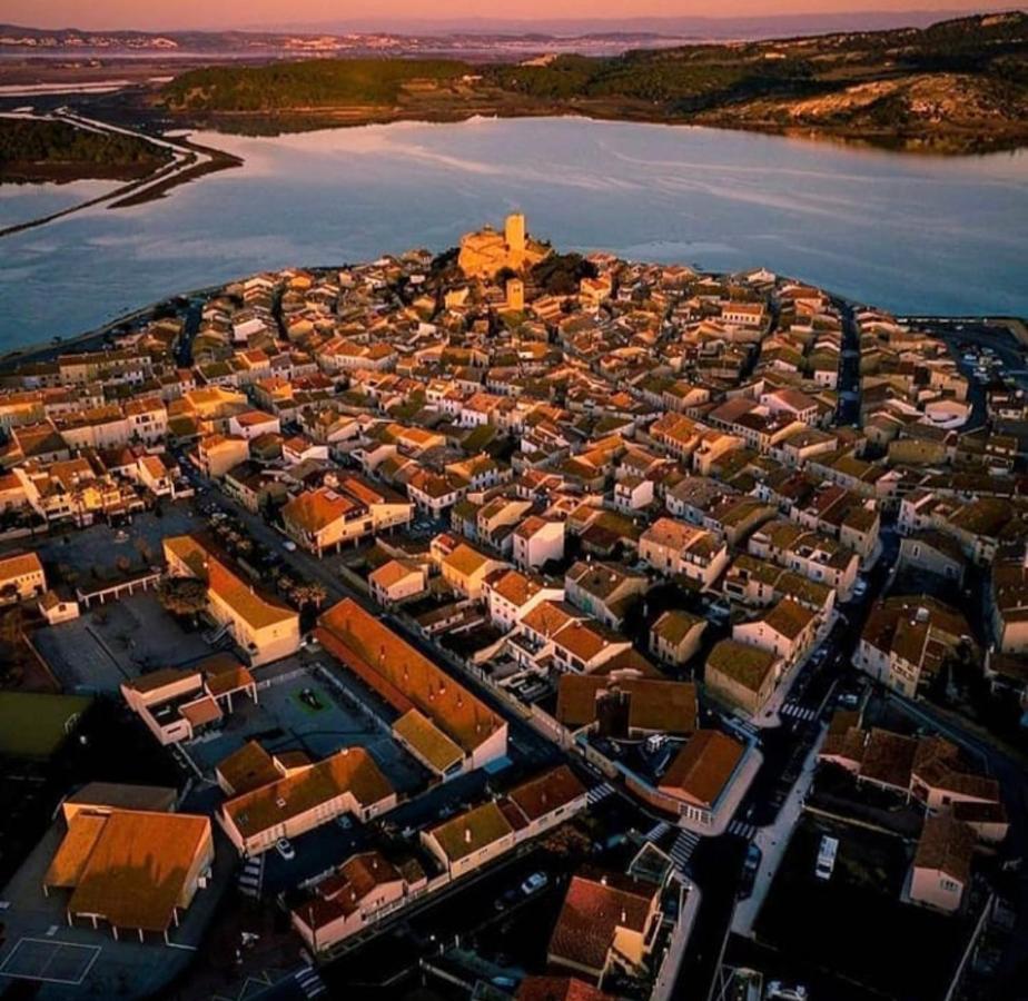 Gruissan Village La Case A Bulles Buitenkant foto